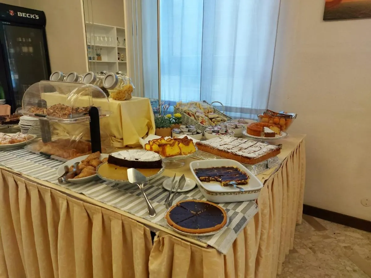 Hotel Brezza Rimini 3*,  Italië